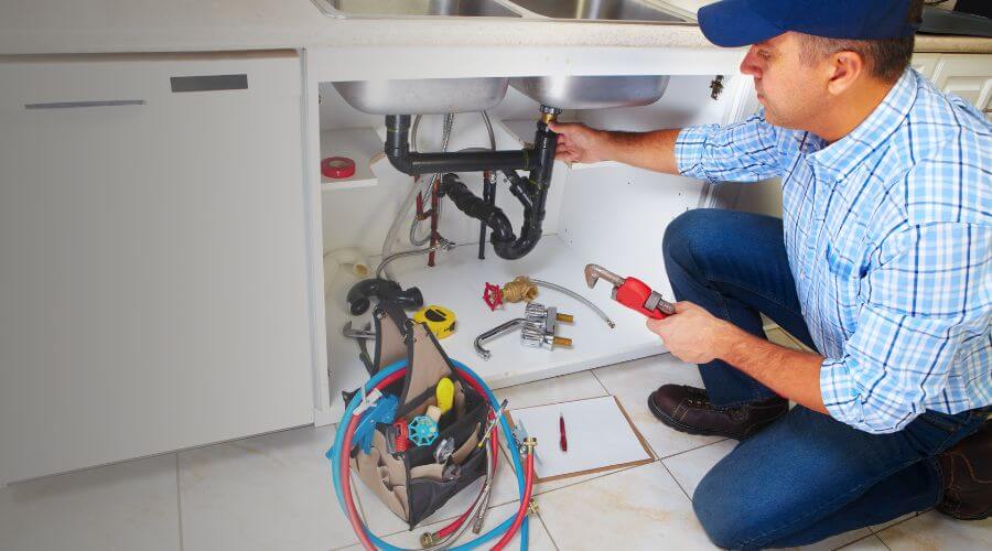 Expert burst pipe repair services in Doylestown, WI